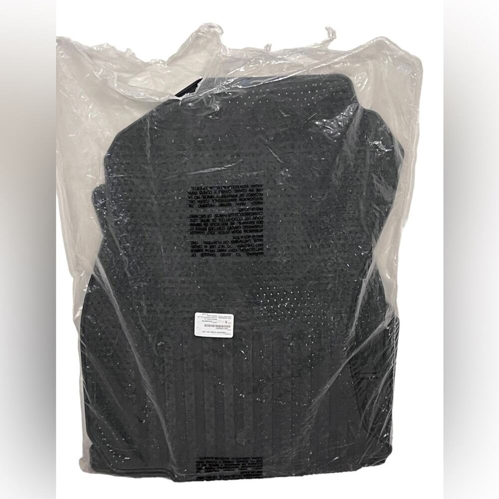 Subaru Forester 2014-2018 OEM J501SSG301 Rubber Floor Mats 4 PC Made In USA - Picture 3 of 6